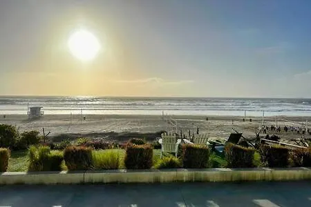 Stay Around The Corner From The Manhattan Beach Strand - Strand 3 Do Not Reactivate